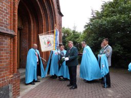 Aufstellung zum Einmarsch in die Christuskirche Torgelow